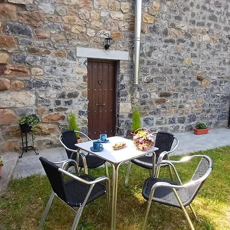 Casa Anibal Feriehus *